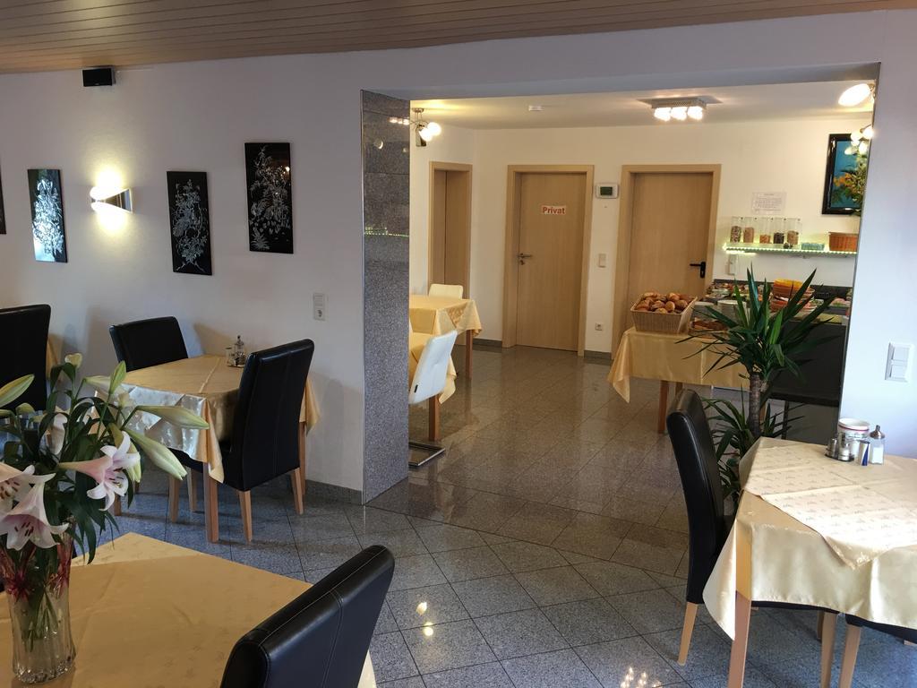 Hotel Pension Julia Norddeich  Exteriör bild